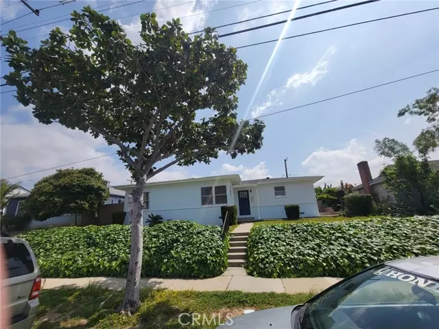 11536 S Van Ness Avenue, Hawthorne, CA 90250