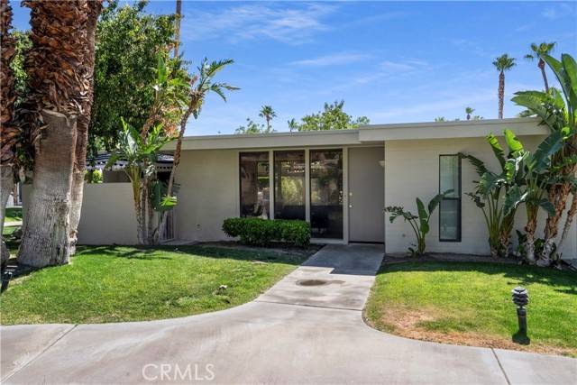 130 W Racquet Club Road #316, Palm Springs, CA 92262