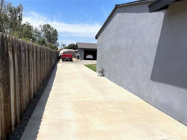 6043 Collins Street, Jurupa Valley, CA 92509