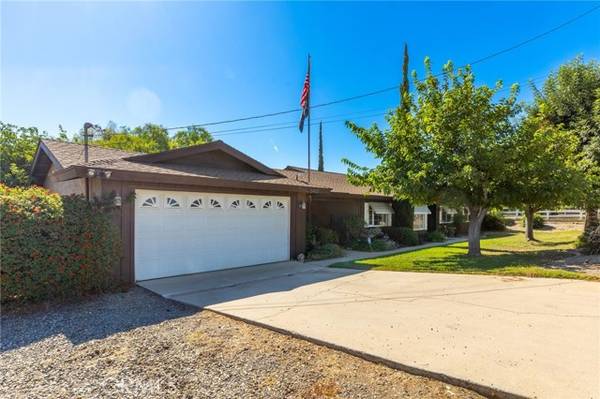 5462 Rutile Street, Jurupa Valley, CA 92509