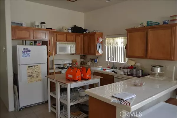 67734 Hacienda Avenue, Desert Hot Springs, CA 92240