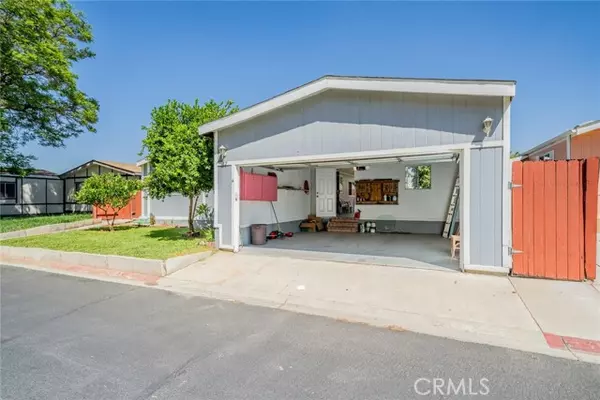 Colton, CA 92324,700 E Washington Street #87