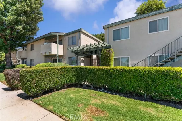 Granada Hills, CA 91344,10636 Woodley Avenue #37