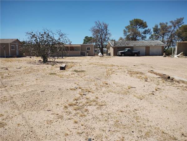 32826 Lakeview Avenue, Newberry Springs, CA 92365