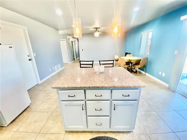 Adelanto, CA 92301,10430 Buckboard Circle