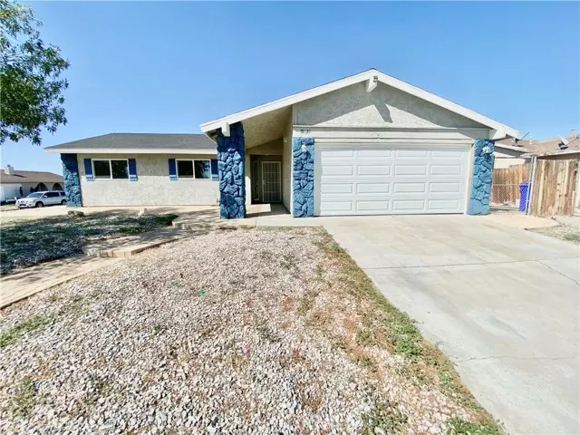 Adelanto, CA 92301,10430 Buckboard Circle