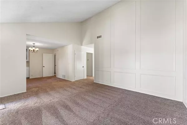 Cerritos, CA 90623,7672 El Lobo Circle