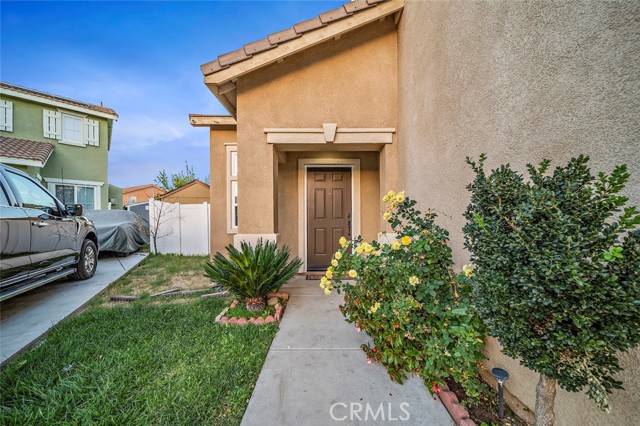 697 Corte San Julian, Perris, CA 92571