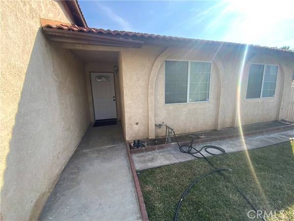 Fontana, CA 92335,15723 Granada Avenue