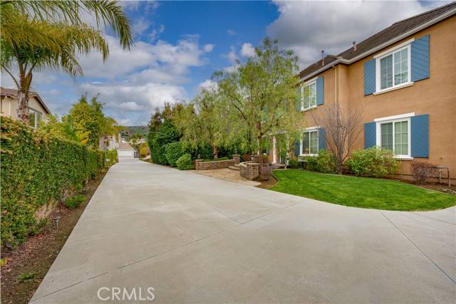 4061 Paso Fino Way, Yorba Linda, CA 92886