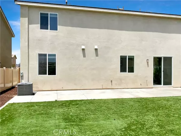 Calimesa, CA 92320,1059 Little Leaf Street