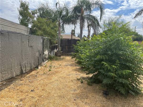 3865 Fox Tail, Jurupa Valley, CA 92509