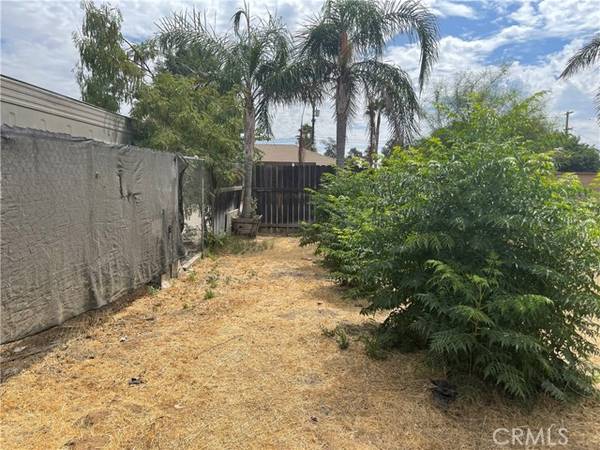 3865 Fox Tail, Jurupa Valley, CA 92509