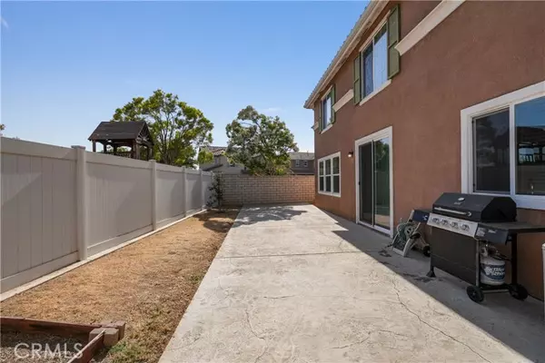 Perris, CA 92571,877 Whimbrel Way