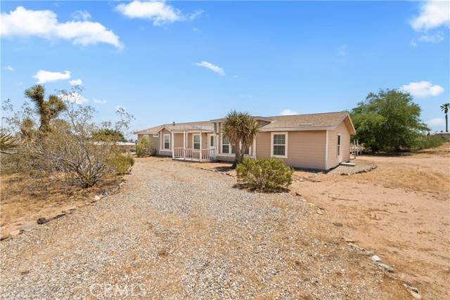 55537 Hondo, Yucca Valley, CA 92284