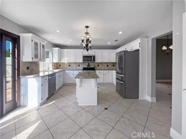 32235 Via Arias, Temecula, CA 92592