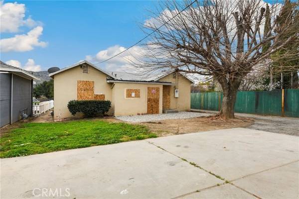 Banning, CA 92220,663 W Ramsey Street