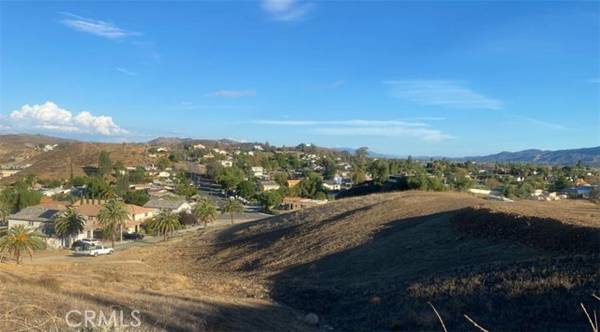 Lake Elsinore, CA 92530,0 Morton