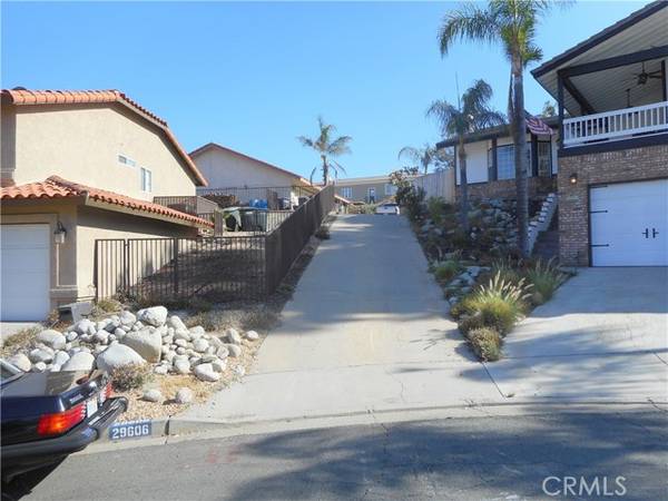 599 LONG HORN, Canyon Lake, CA 92587