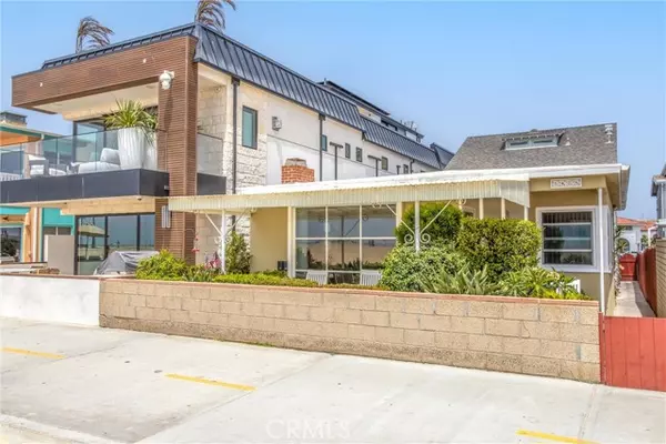 Newport Beach, CA 92661,1408 W Oceanfront