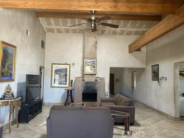 31163 Villa Nova Road, Lucerne Valley, CA 92356