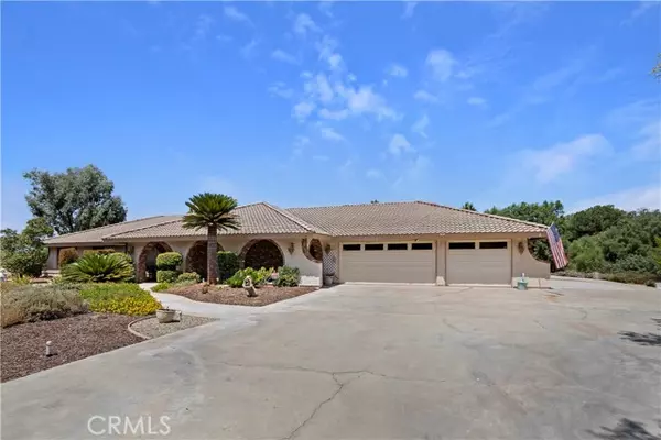 17790 Twin Lakes Drive, Riverside, CA 92508