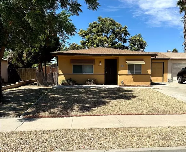 2196 W Oakland Avenue, Hemet, CA 92545