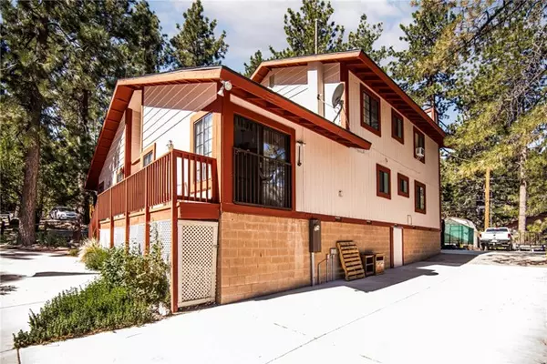 Wrightwood, CA 92397,6124 Cardinal Road