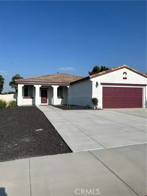 9268 Cattail Lane, Fontana, CA 92335