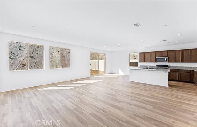 Lake Elsinore, CA 92530,3908 Hudson Lane