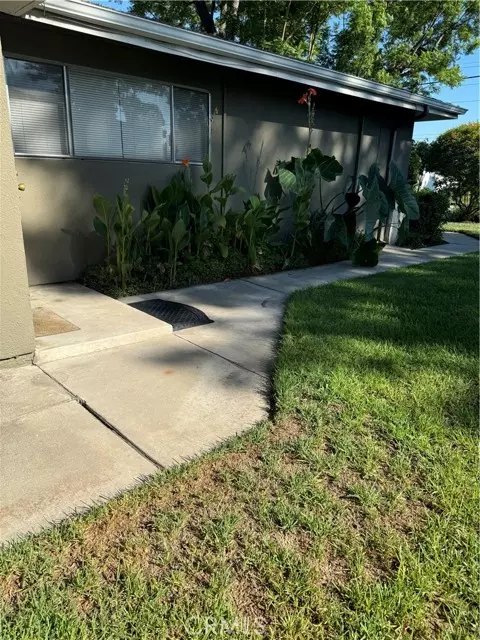 Upland, CA 91786,1301 W 8TH Street #2