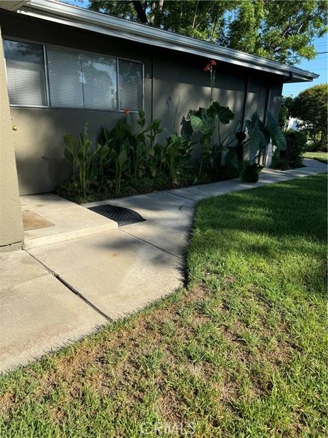 1301 W 8TH Street #2, Upland, CA 91786