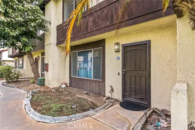 1097 Santo Antonio Drive #40, Colton, CA 92324