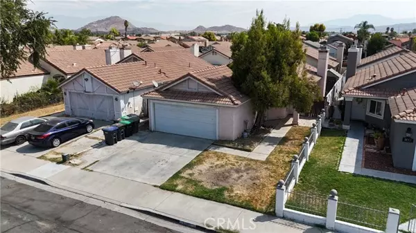 1499 Olivecrest Way, Perris, CA 92571