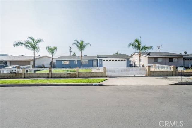 565 W Van Koevering Street, Rialto, CA 92376