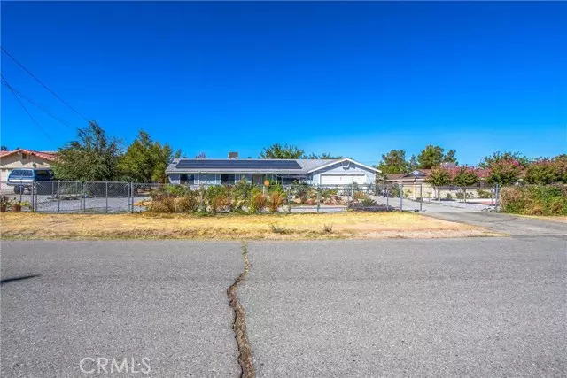 11032 Lincoln Avenue, Hesperia, CA 92345