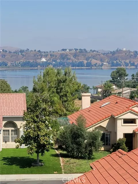 Lake Elsinore, CA 92530,15660 Laguna Avenue