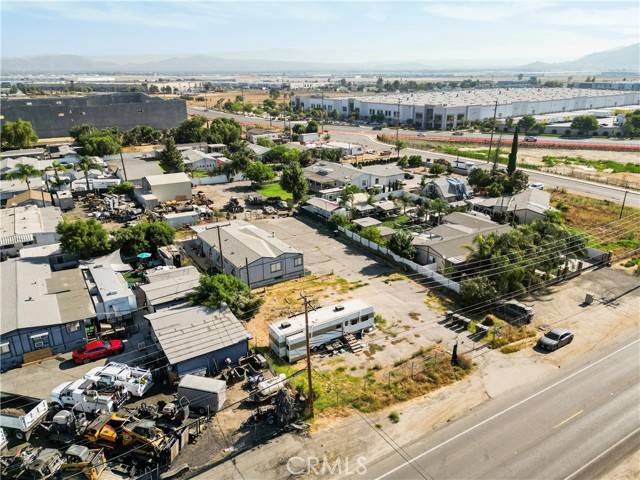 22950 Markham, Perris, CA 92570
