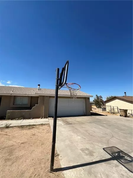 9488 Tecate Avenue, Hesperia, CA 92345