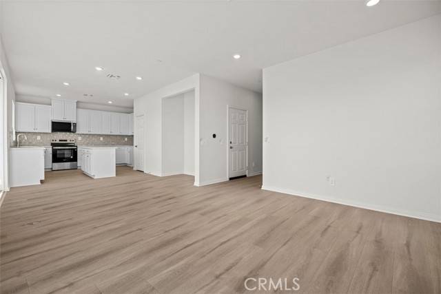 27070 Kodiak Court, Menifee, CA 92585