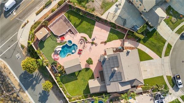 3887 Via Zumaya Street, Corona, CA 92881