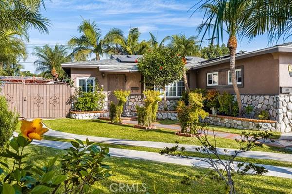 2223 W Saint Anne Place, Santa Ana, CA 92704