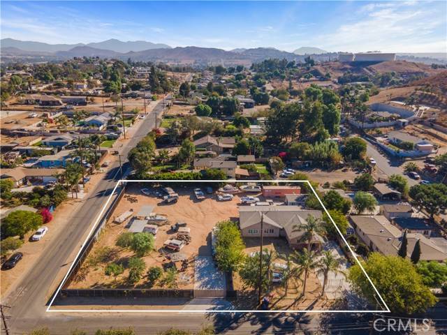 5376 Beach Street, Jurupa Valley, CA 92509