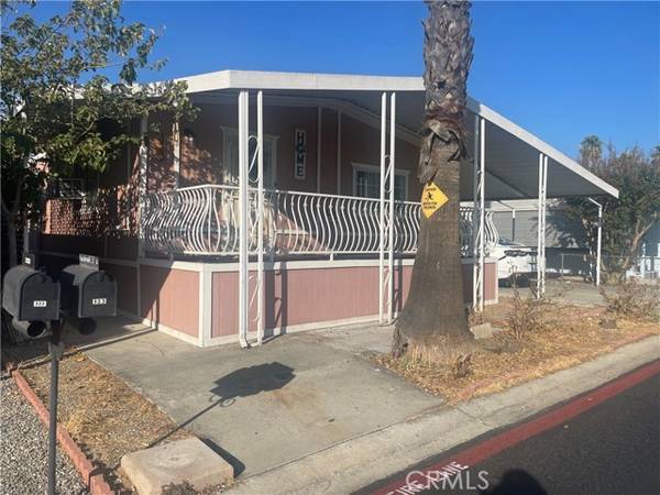 1455 S State #323, Hemet, CA 92543