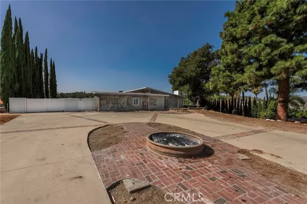 Chino, CA 91710,2995 Riverside Terrace