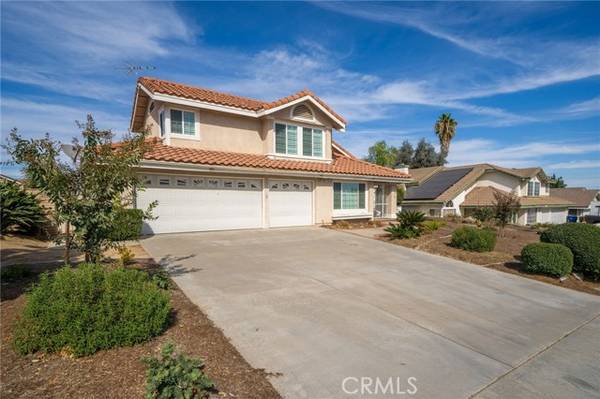 142 Port Royal Way, Riverside, CA 92506