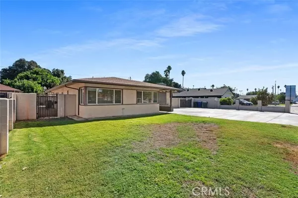 6248 Riverside Avenue, Riverside, CA 92506