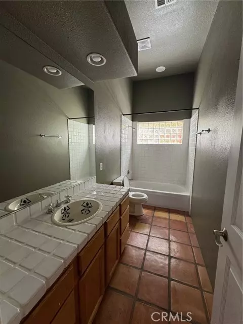 La Quinta, CA 92253,52270 Avenida Navarro