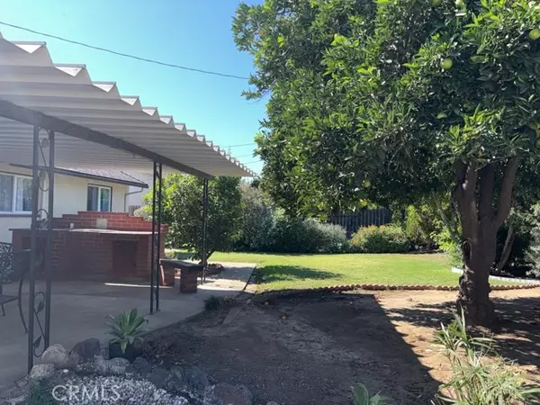 10443 Cochran Avenue, Riverside, CA 92505