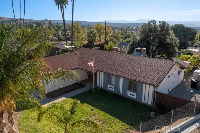 2527 Flanders Road, Riverside, CA 92507